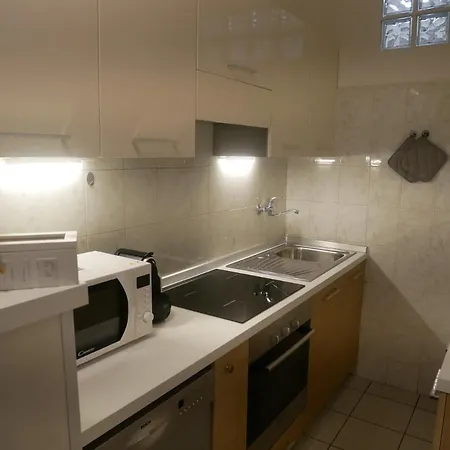 Апартаменти Casa Bebe - Adiacenze Policlinico E Universita'